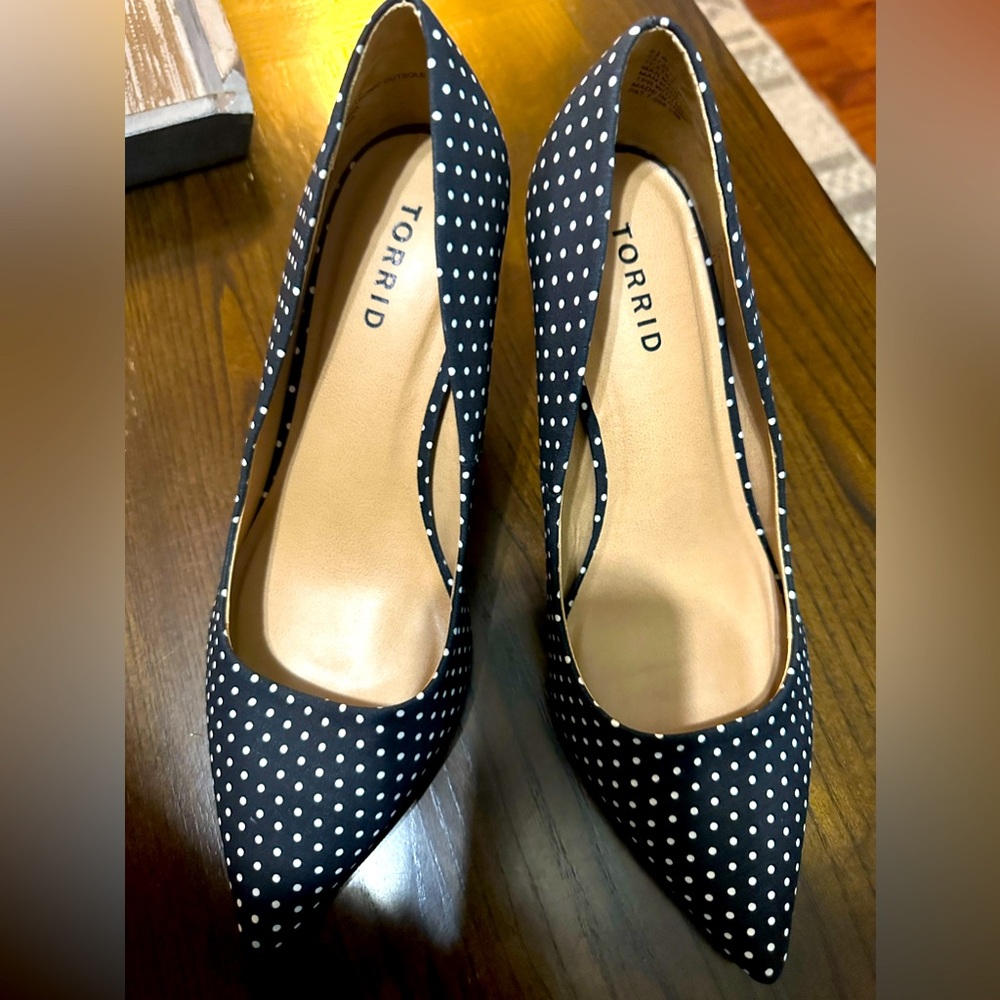 Like new Torrid polka dot heels size 9.5W